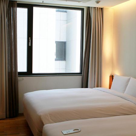 Seoul Hotel Shinshin Myeongdong Εξωτερικό φωτογραφία
