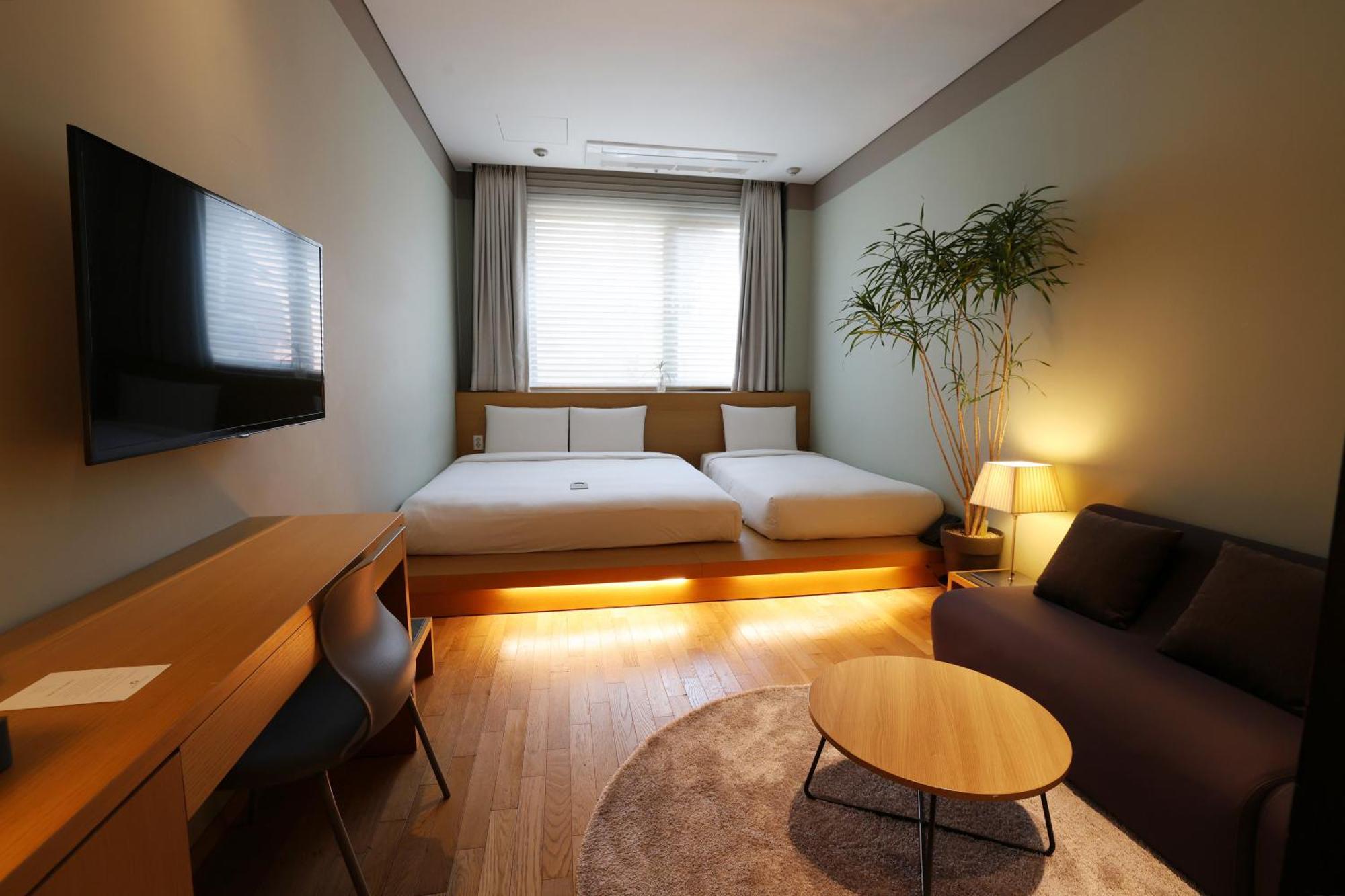Seoul Hotel Shinshin Myeongdong Εξωτερικό φωτογραφία