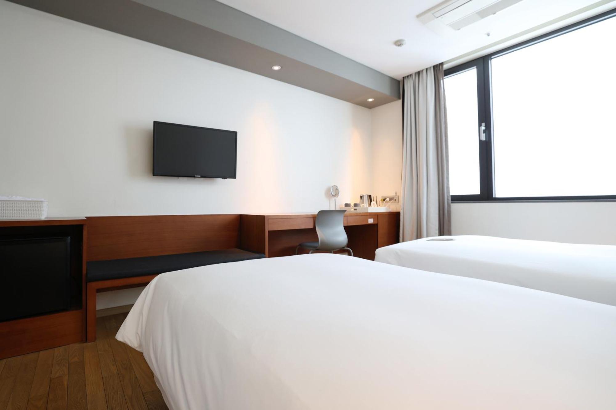 Seoul Hotel Shinshin Myeongdong Εξωτερικό φωτογραφία