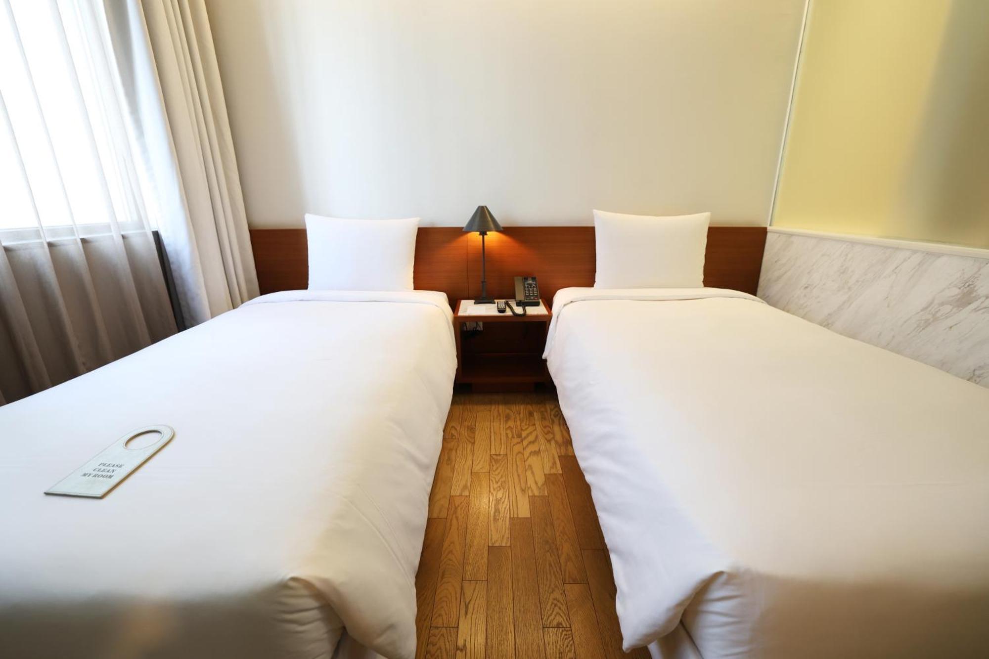 Seoul Hotel Shinshin Myeongdong Εξωτερικό φωτογραφία